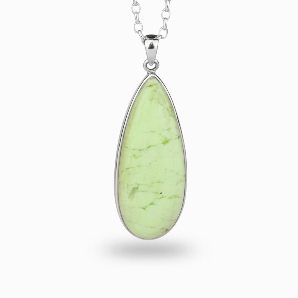 Green jade stone on sale necklace