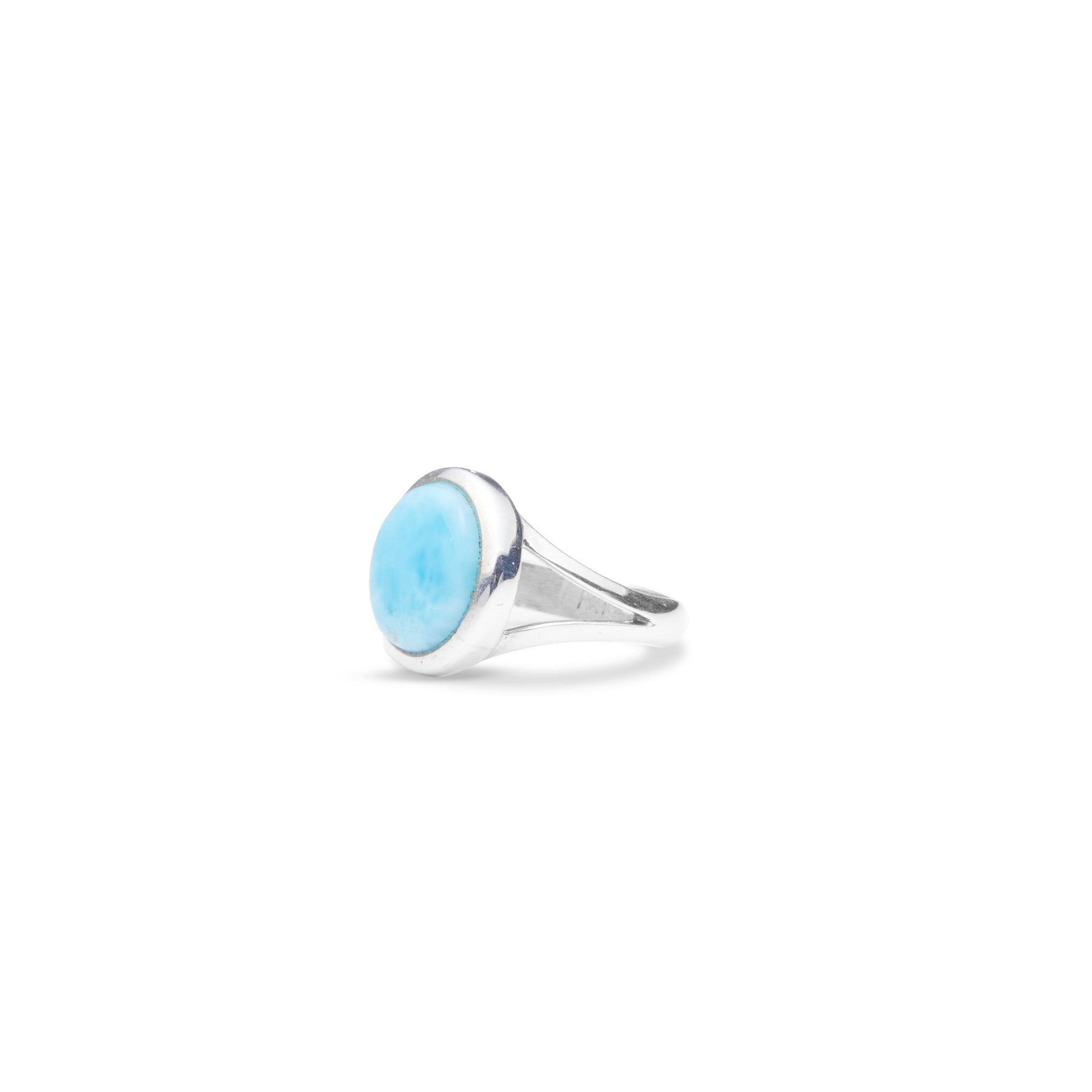 Larimar round ring with split band 