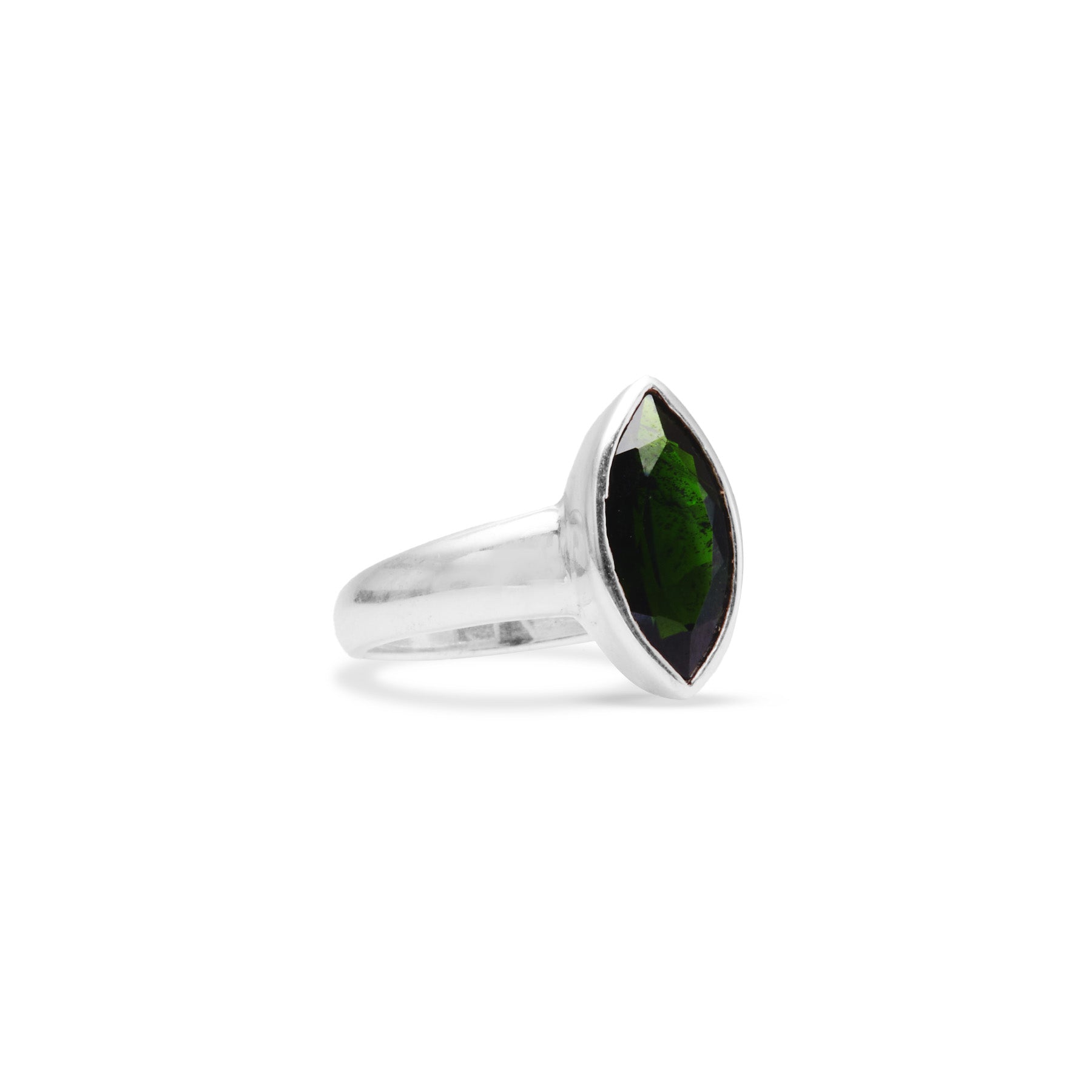 Chrome diopside faceted marquise ring side angle