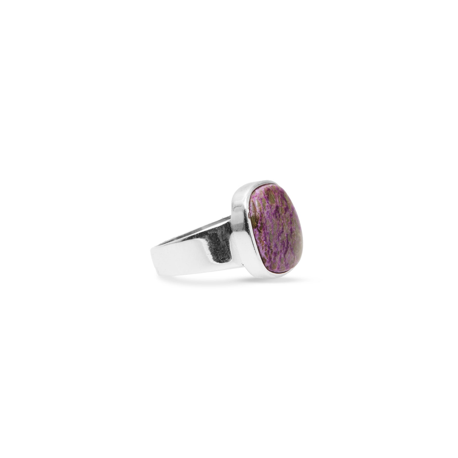 Purpurite cabochon square cushion ring with thick band side angle