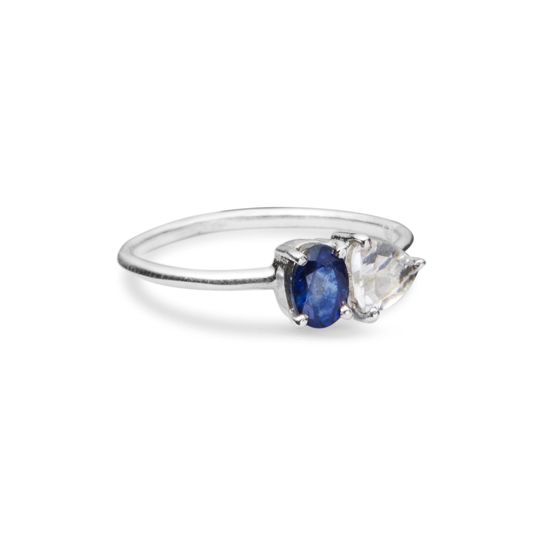 SAPPHIRE AND CLEAR QUARTZ RING 