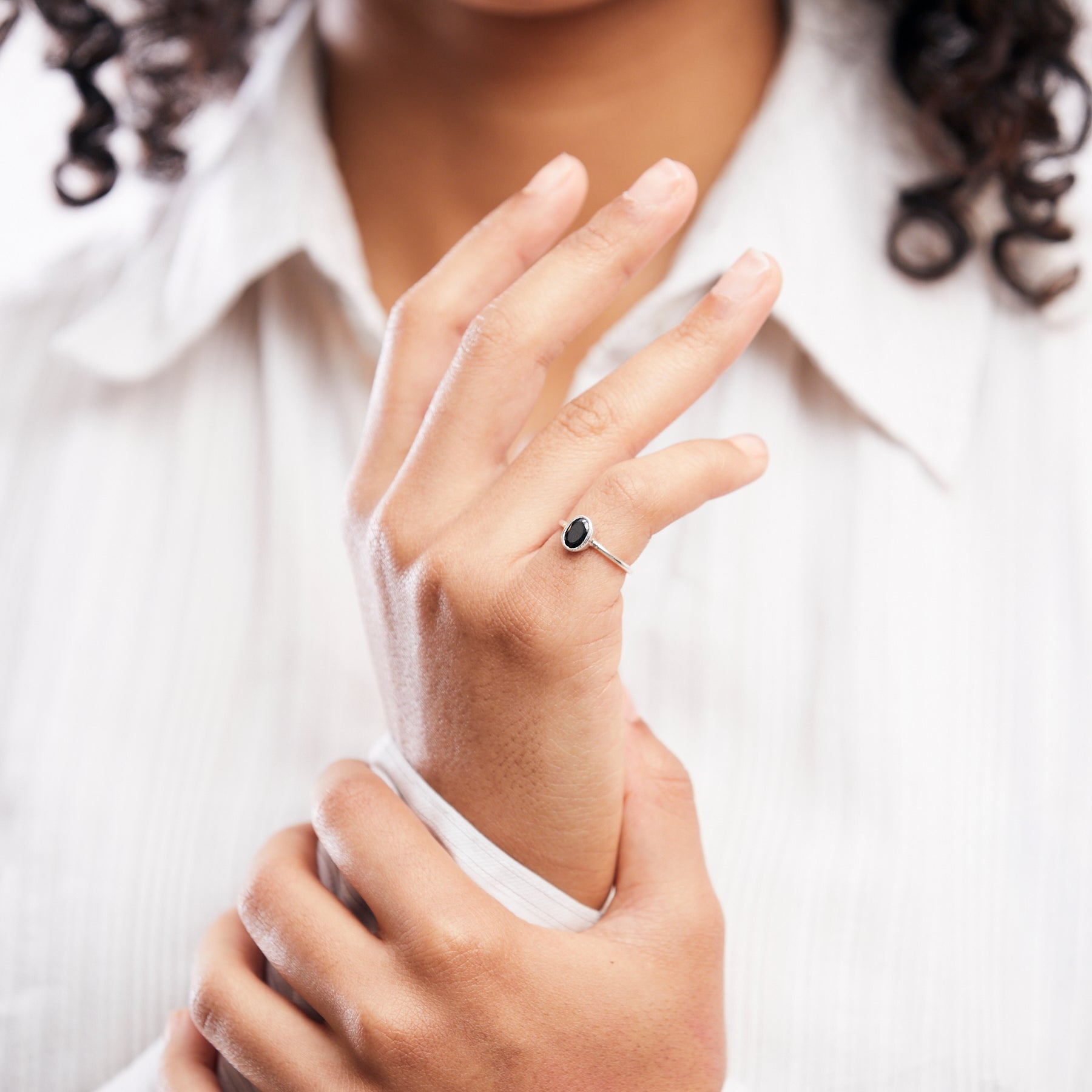 OVAL BLACK ONYX RING