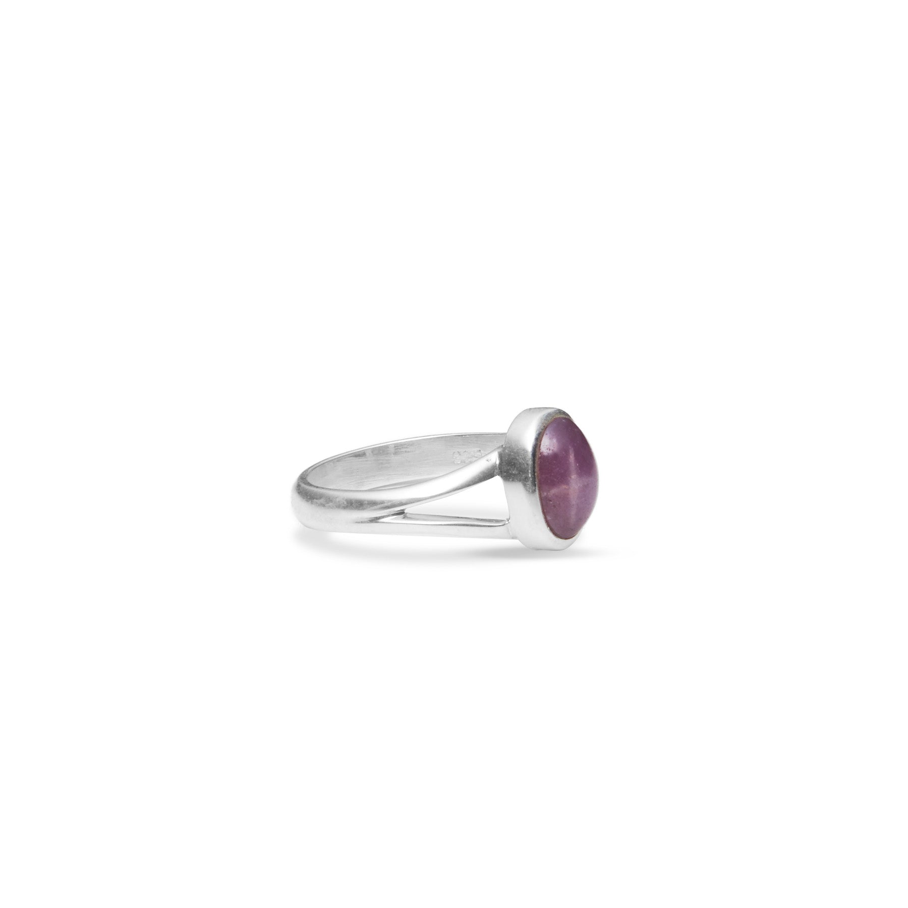 Star Ruby cabochon oval bezel set ring with split band side angle