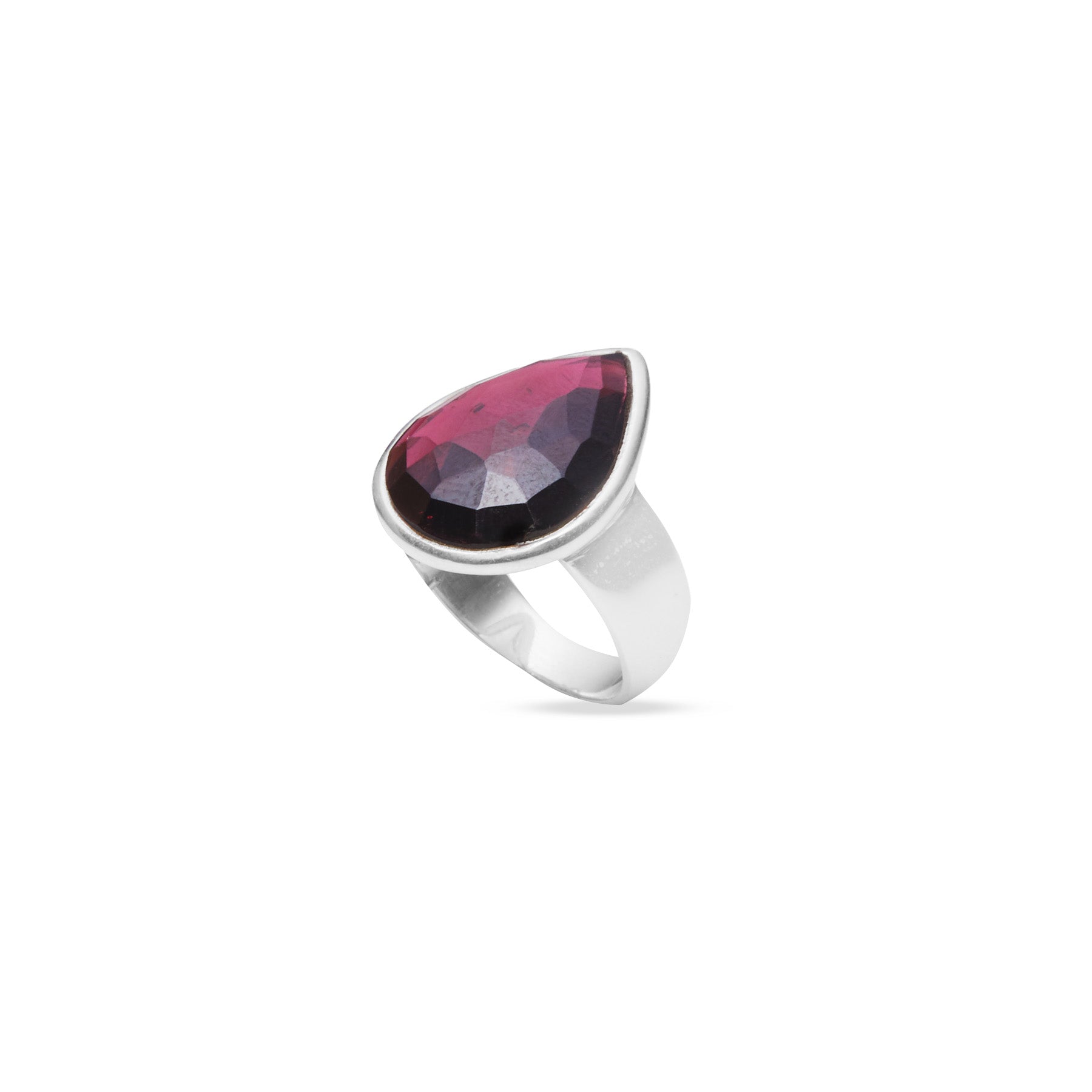 Garnet checkerboard faceted teardrop ring with bezel setting side angle