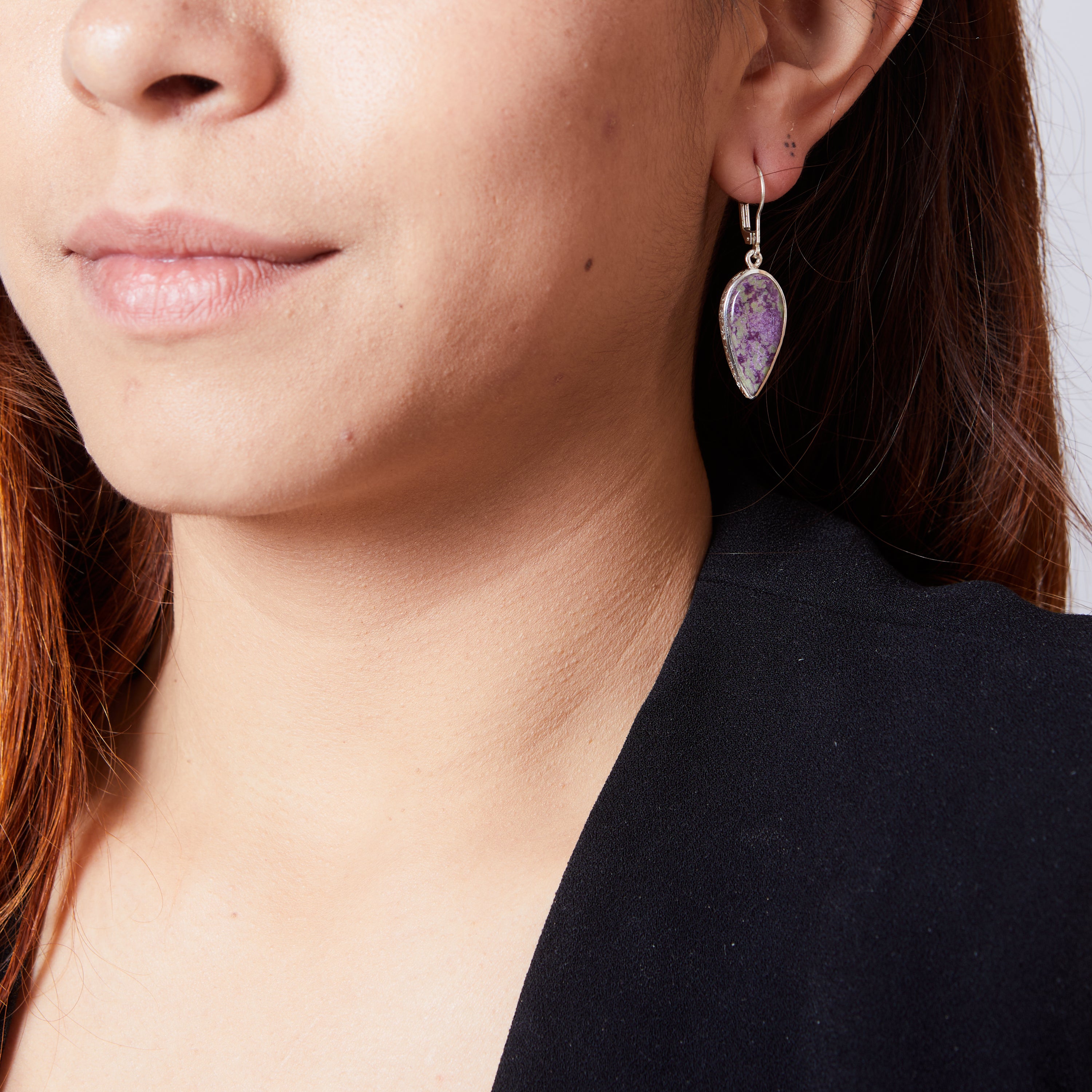 Purpurite inverted teardrop hammered bezel clasp drop earrings on model