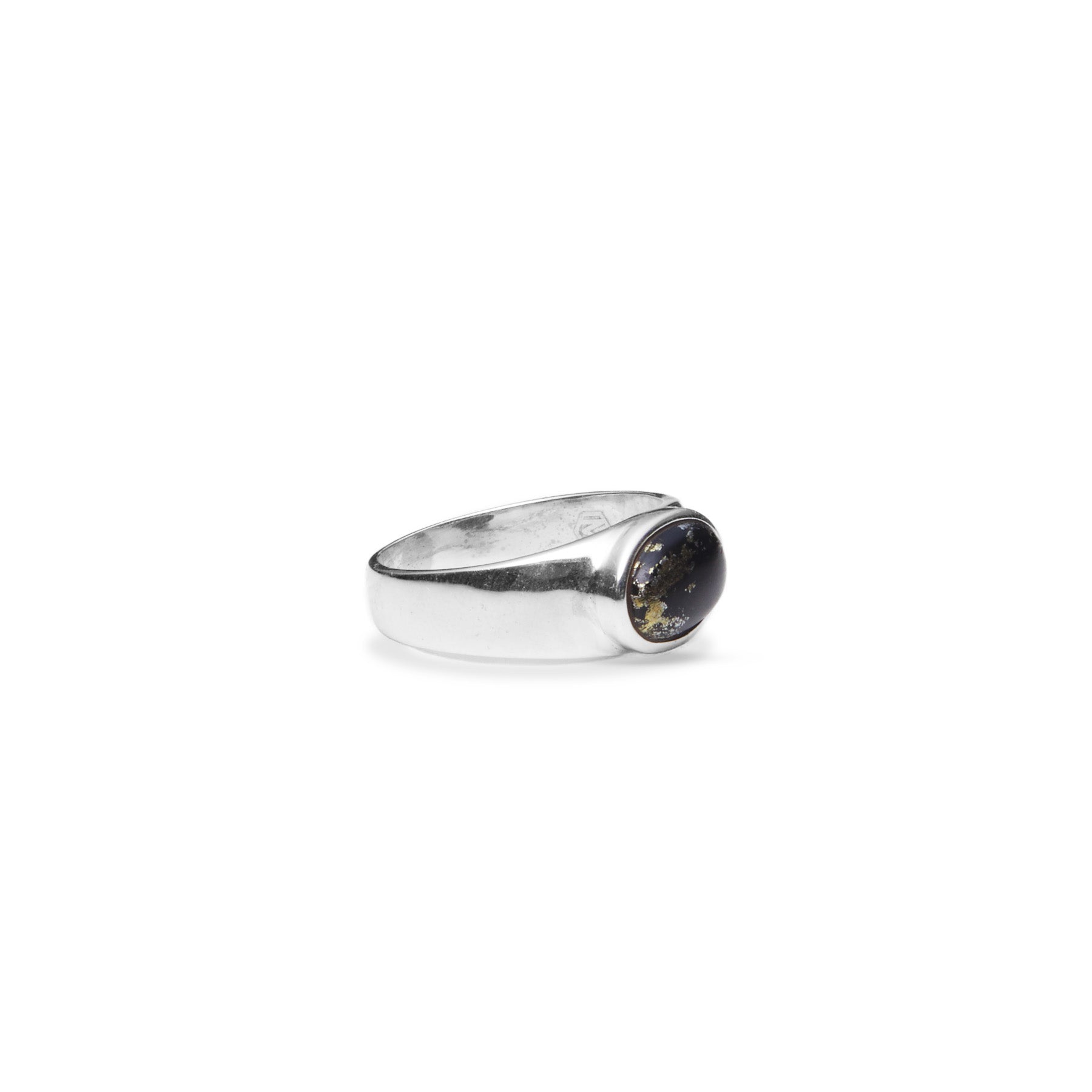 Apache Gold oval cabochon ring with thick band side angle