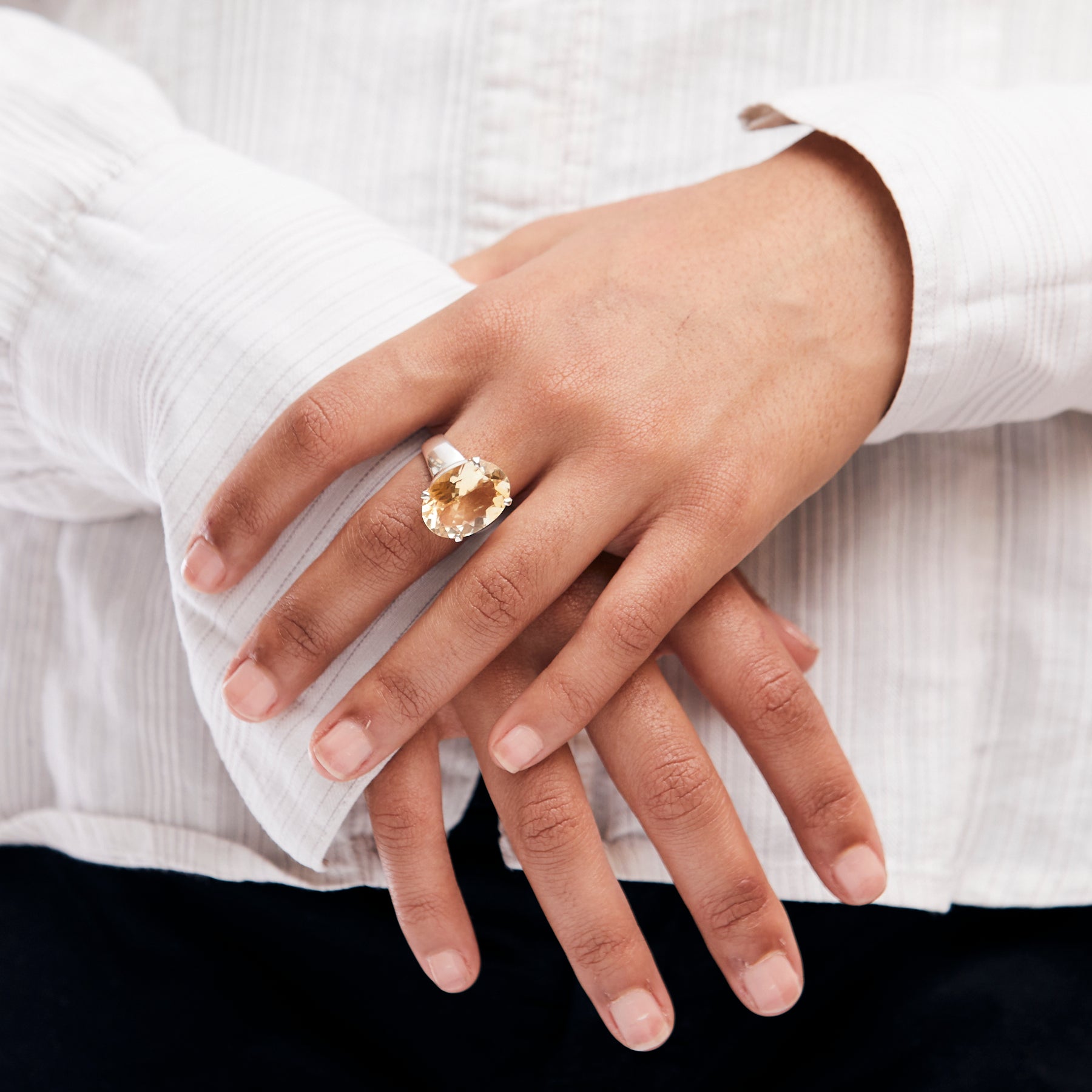 OVAL CITRINE RING