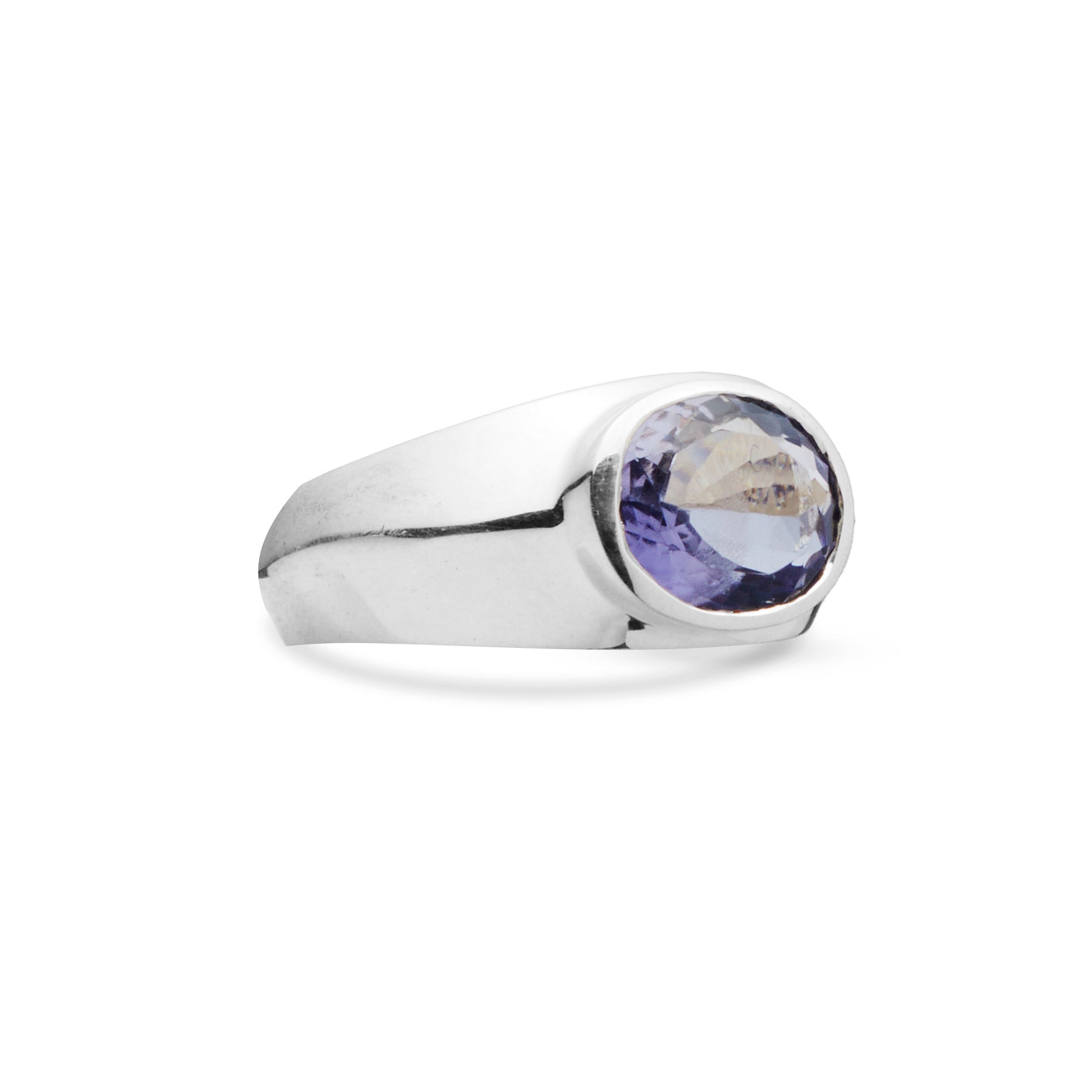 OVAL IOLITE RING 