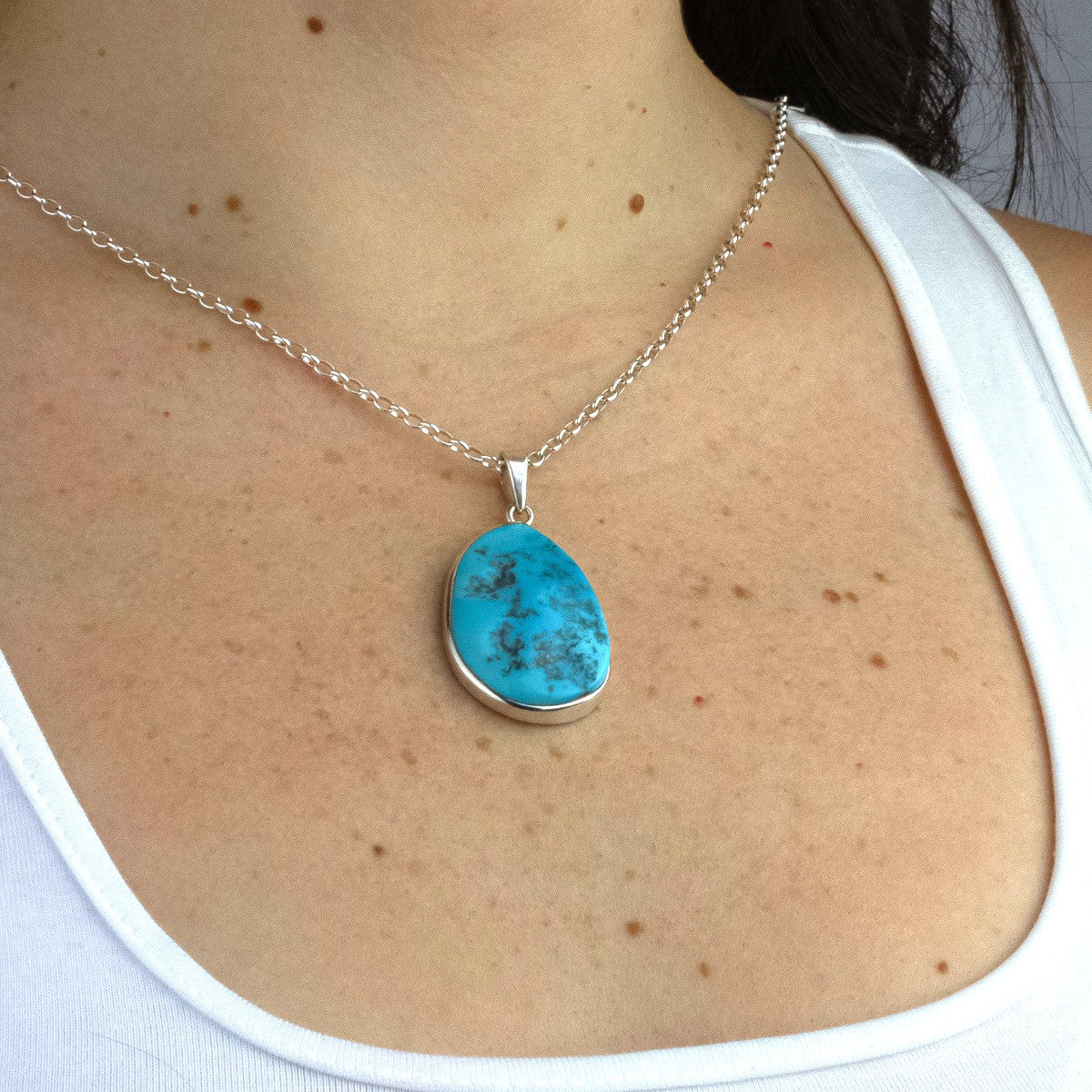 Blue turquoise deals pendant necklace