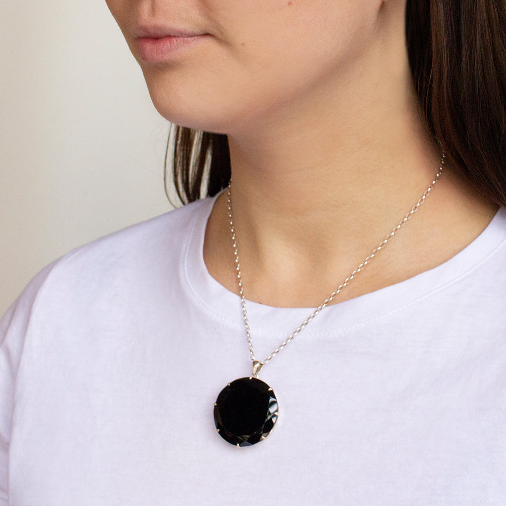 Black onyx deals necklace gold