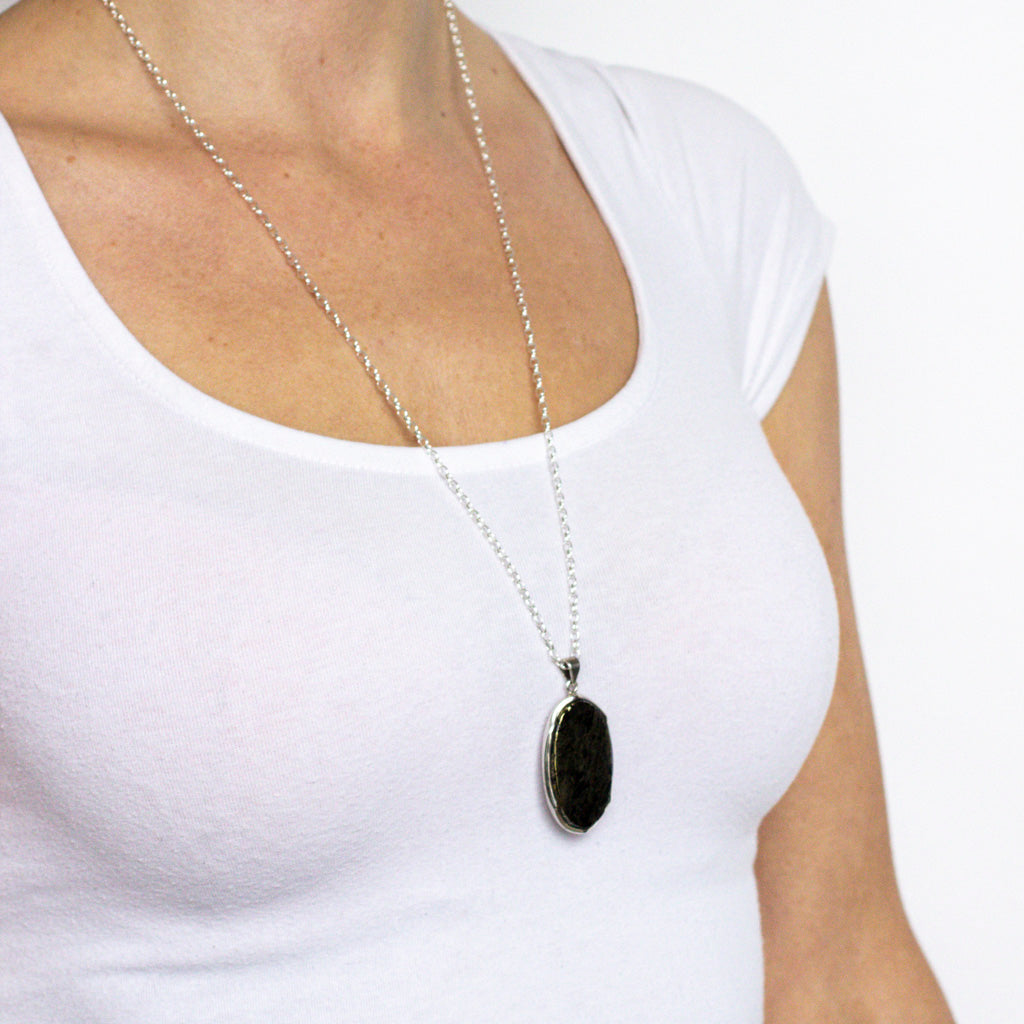 apache gold cab oval natural crystal necklace gold black