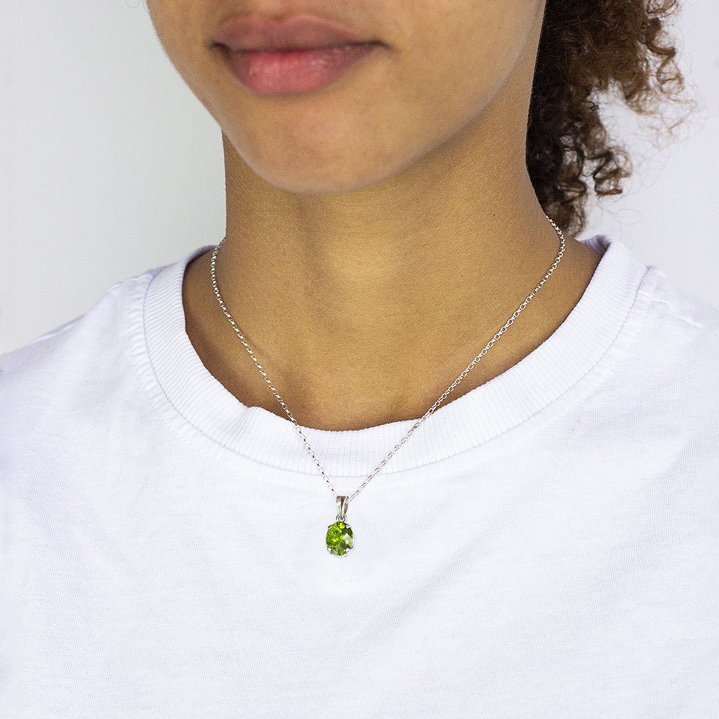 Peridot 2024 pendant necklace